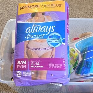 Always Discreet Women's Incontinence Underwear - Purple Packaging